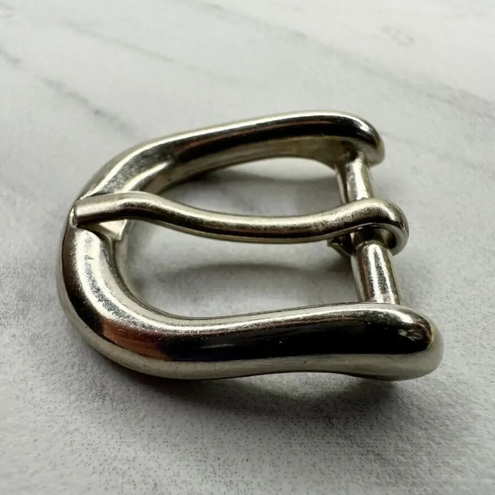 Small Silver Tone Simple Basic Belt Buckle